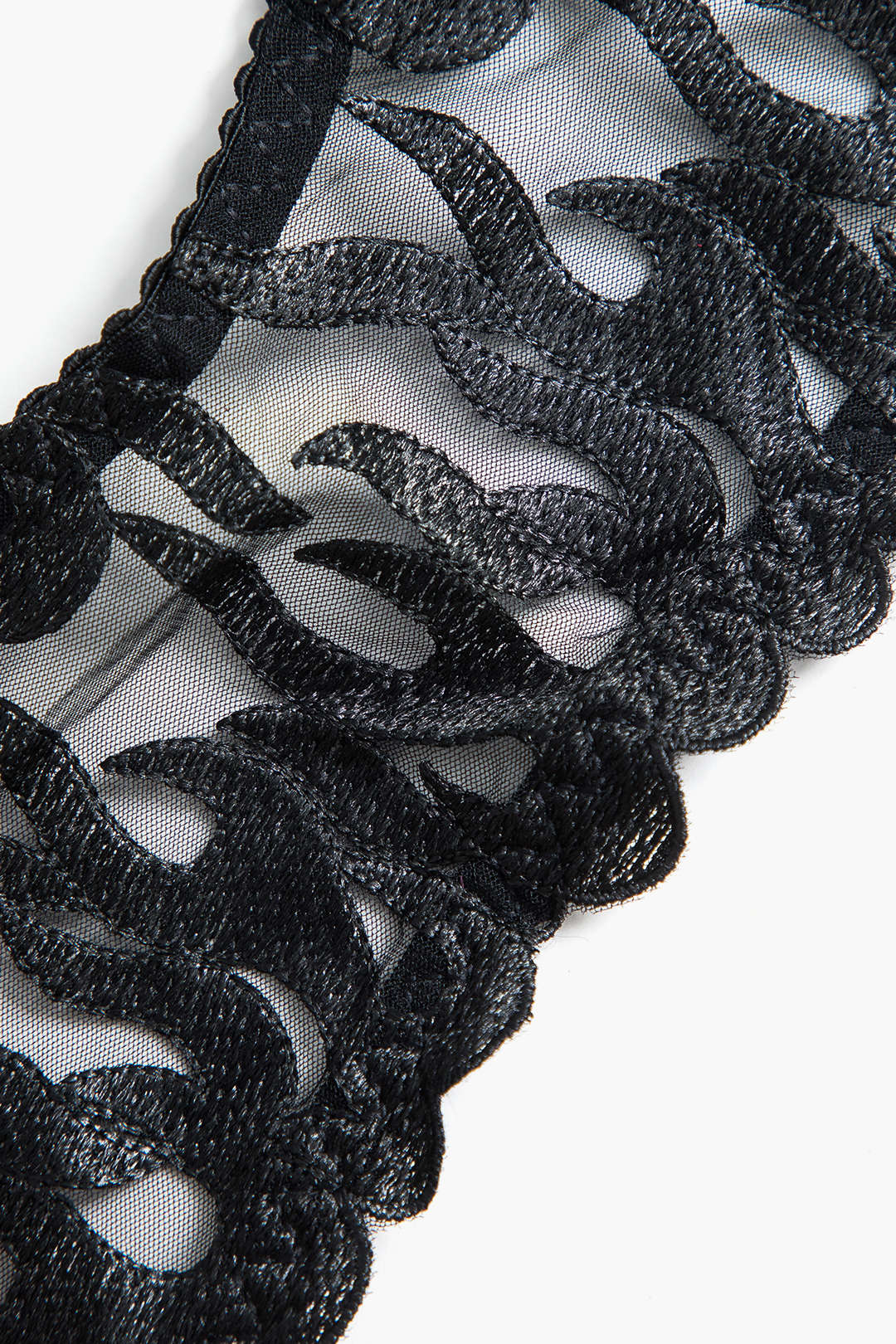 Nakışlı Zincir Detaylı Kesik İç Giyim Jartiyer Seti