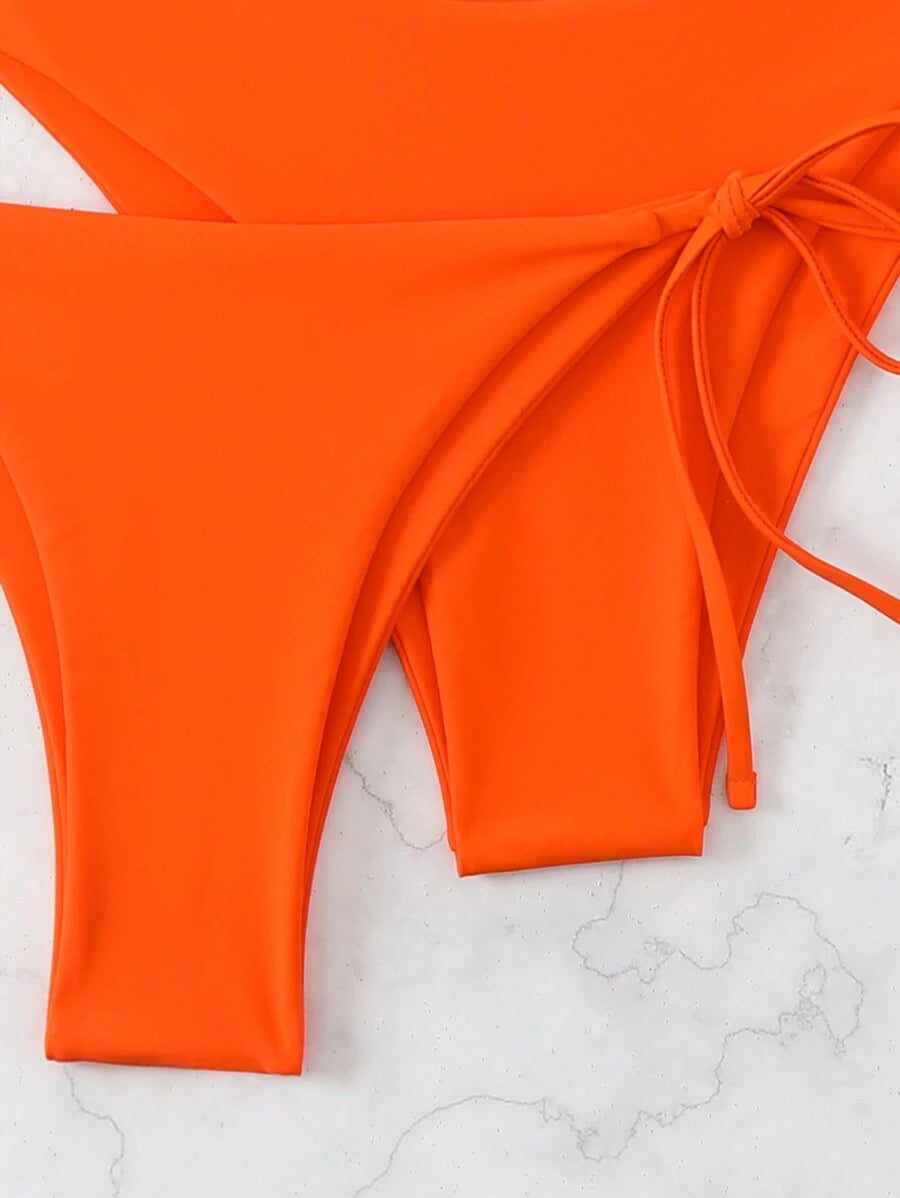 Plaj Düz Renk Halter Bağcıklı Üçgen Bikini Seti