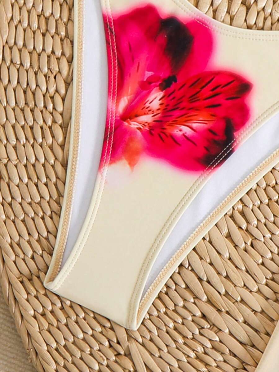 Çiçek Desenli Boho Tarzı Halter Bikini Seti