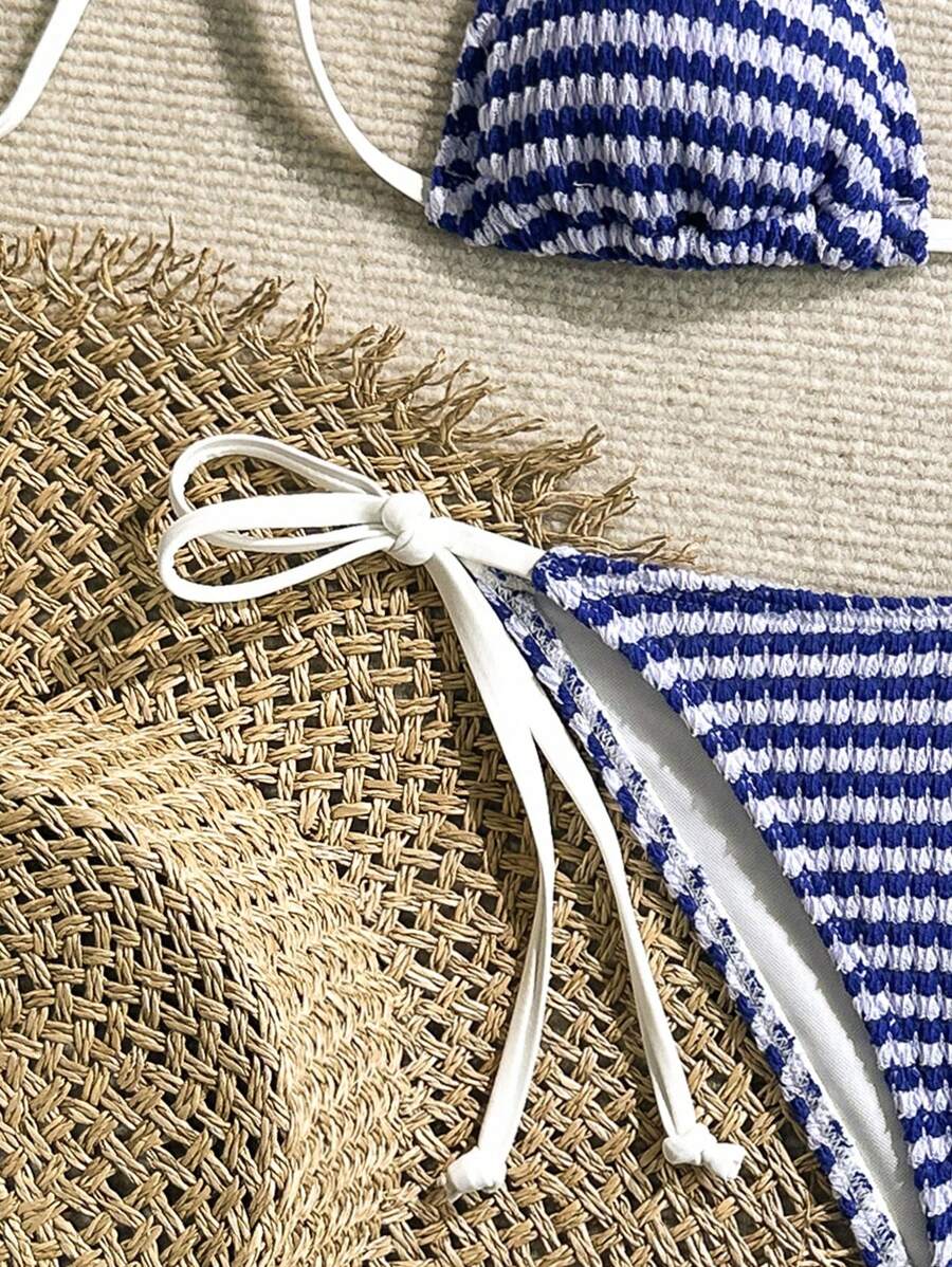 Swim Mood Üçgen Takım Dokulu Kumaş