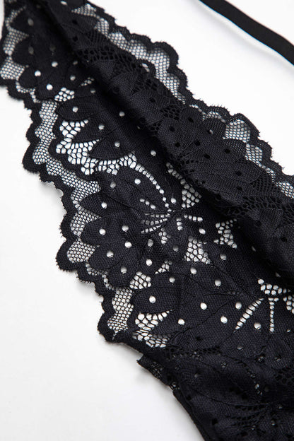 Dantel Kesik Detaylı Bağlama Önü ve Sırt Açık Bodysuit