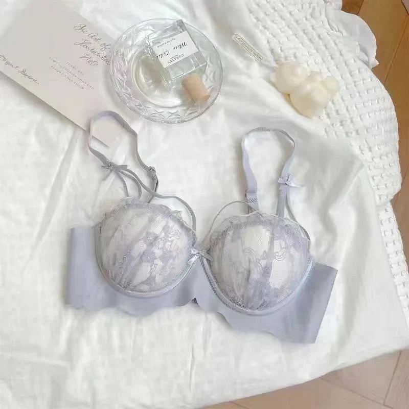 Dantel Desen Sütyen