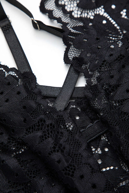 Dantel Kesik Detaylı Bağlama Önü ve Sırt Açık Bodysuit