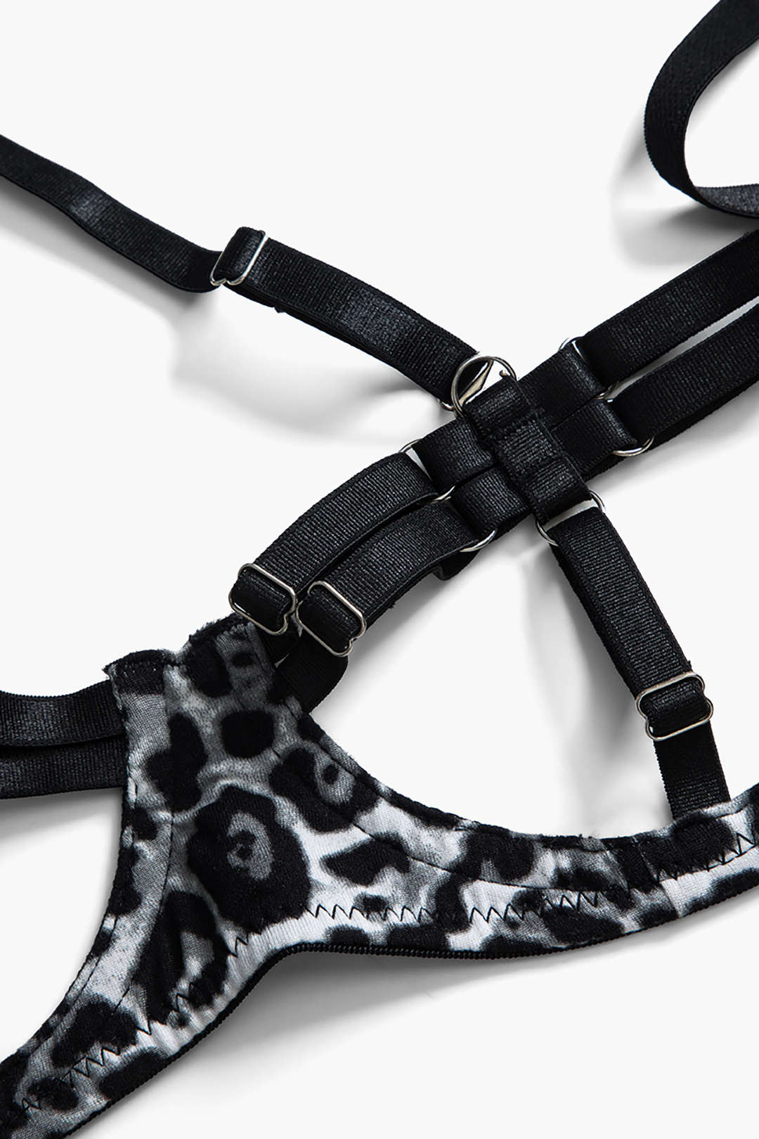 Leopar Desenli Sırt Dekolteli İç Giyim Jartiyer  Seti